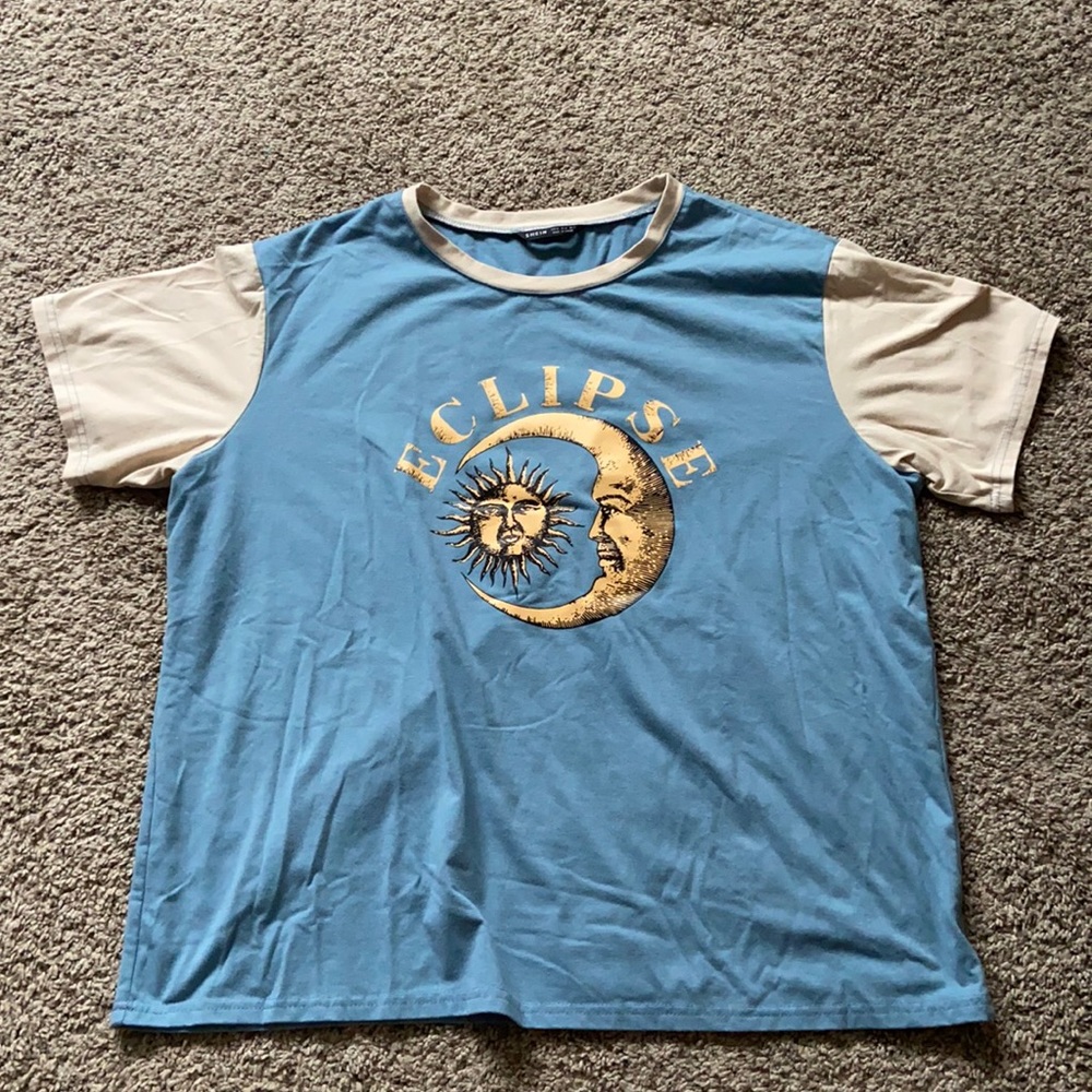 Vintage looking  eclipse shirt for shein